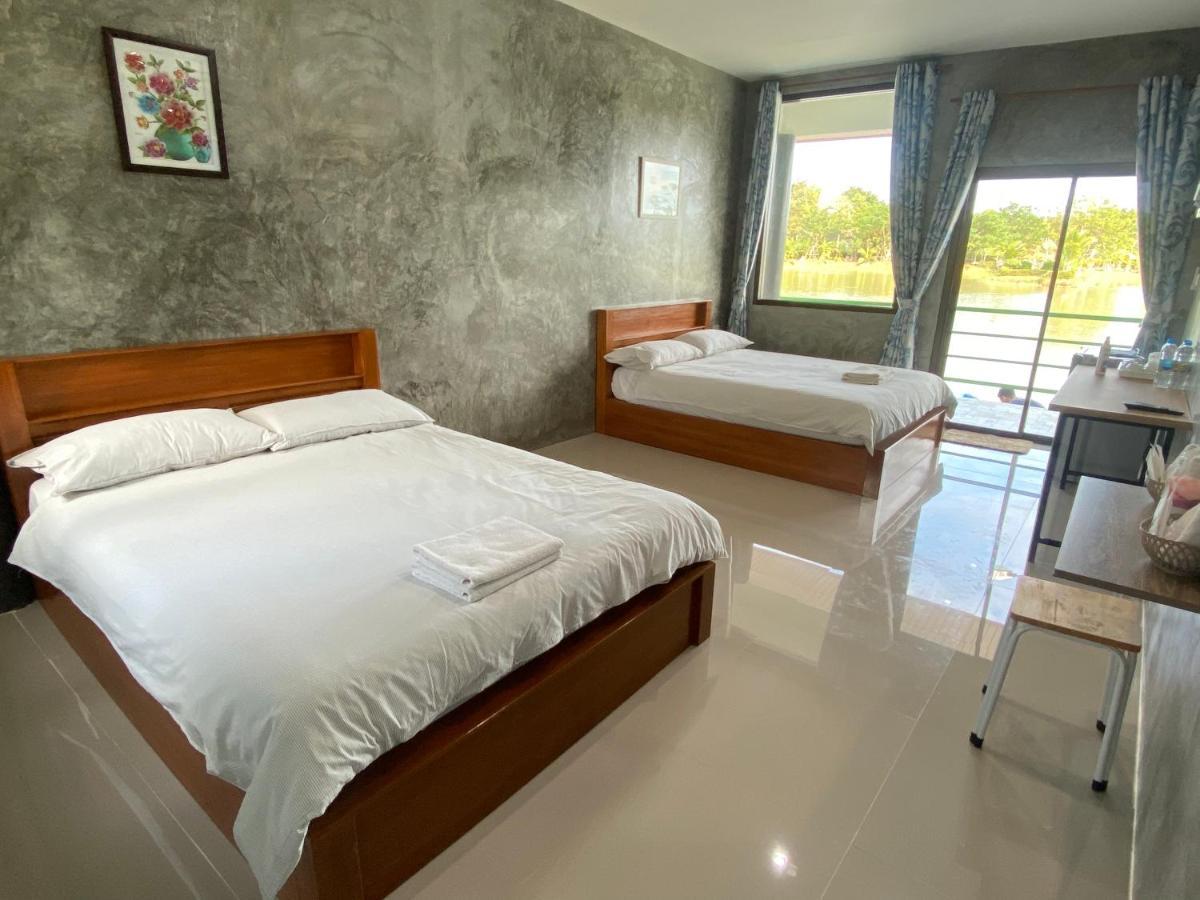 Eden House Resort 나콘나욕 외부 사진